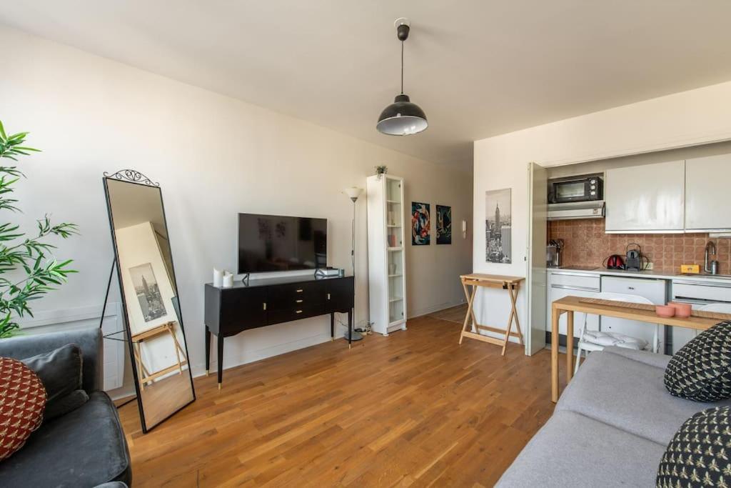 פריז Montparnasse - Cozy Apartment In Montparnasse District מראה חיצוני תמונה