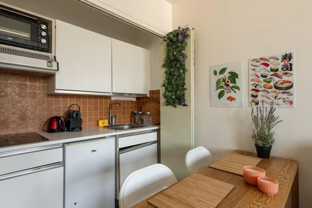 פריז Montparnasse - Cozy Apartment In Montparnasse District מראה חיצוני תמונה